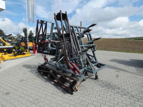 [3342-5581638-2.jpg]