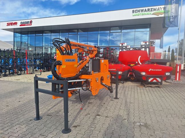 [3342-5586143-0_1.jpg]