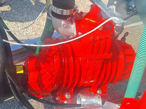 [3342-5661522-5.jpg]