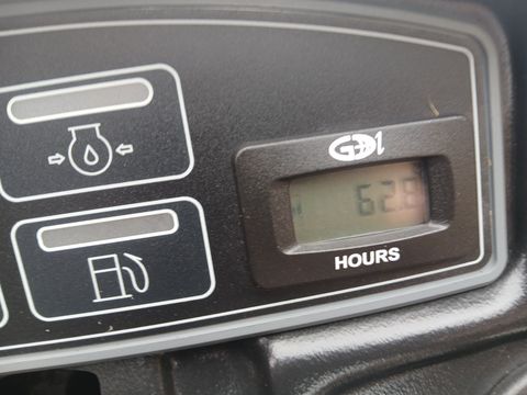 [3342-5744181-12.jpg]