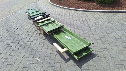 [3342-5756521-7.jpg]
