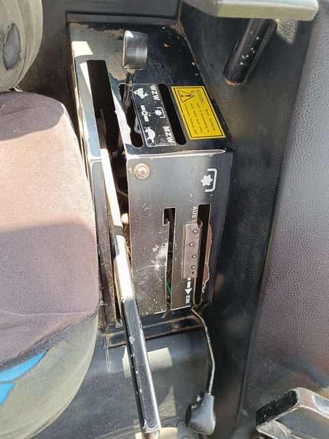 [3342-5910087-11.jpg]