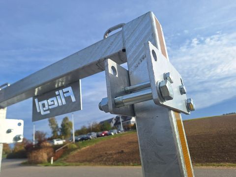 [3342-6395309-11.jpg]