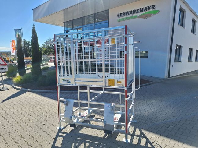 [3342-6427787-0_1.jpg]