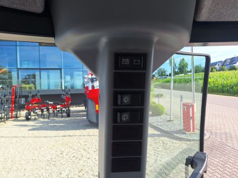 [3342-6436353-17.jpg]