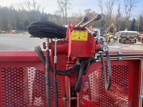 [3342-6469906-9.jpg]