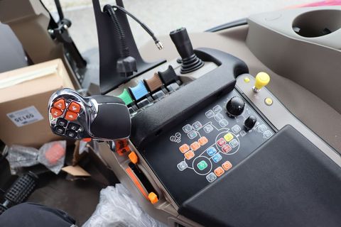 [3342-6474551-14.jpg]