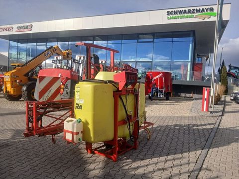 [3342-6478425-2.jpg]