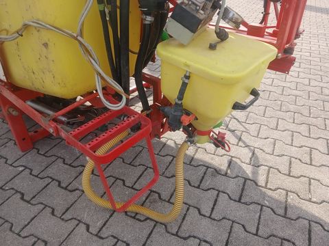 [3342-6478425-8.jpg]