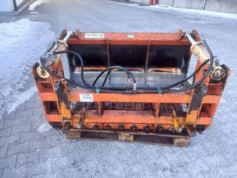 [3342-6502711-4.jpg]