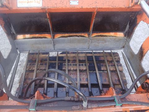 [3342-6502711-7.jpg]