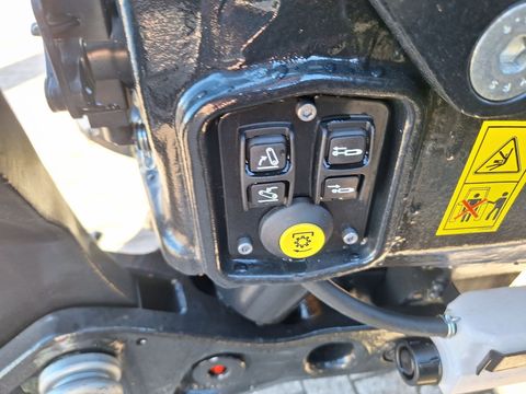 [3342-6502716-9.jpg]