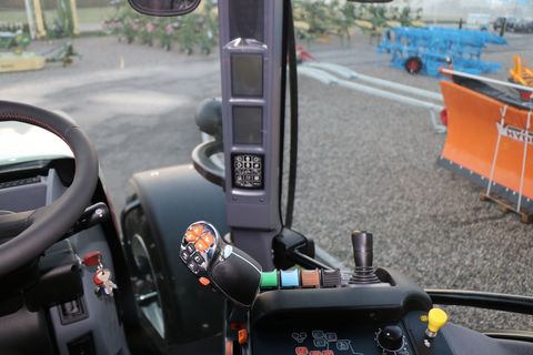[3342-6502721-7.jpg]