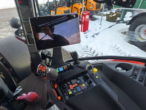 [3342-6522677-15.jpg]