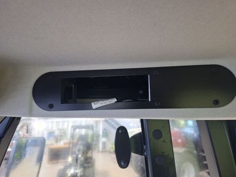 [3342-6663847-19.jpg]