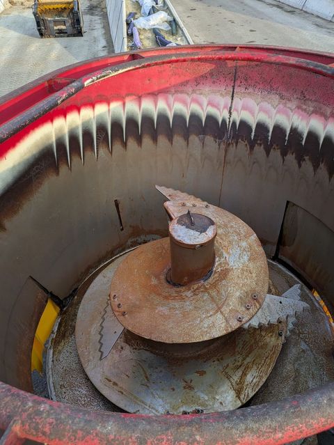 [3342-6706426-6.jpg]