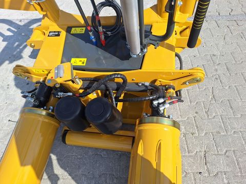 [3342-6712171-11.jpg]