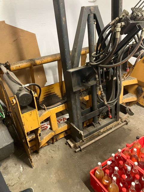 [3342-6729452-1.jpg]