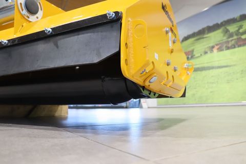 [3342-6745724-8.jpg]