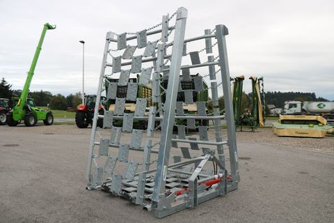 [3342-6747811-1.jpg]