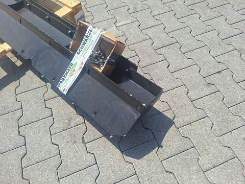 [3342-6799771-8.jpg]