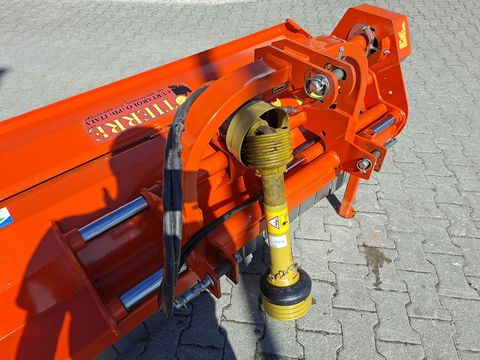 [3342-6845659-8.jpg]