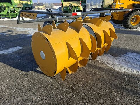 [3342-7076099-4.jpg]