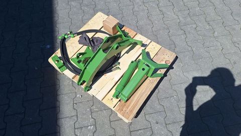 [3342-7443139-3.jpg]
