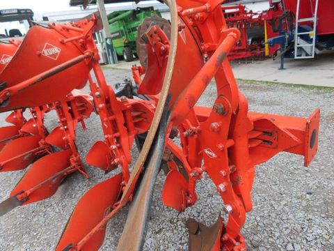 [3358-3918847-9.jpg]