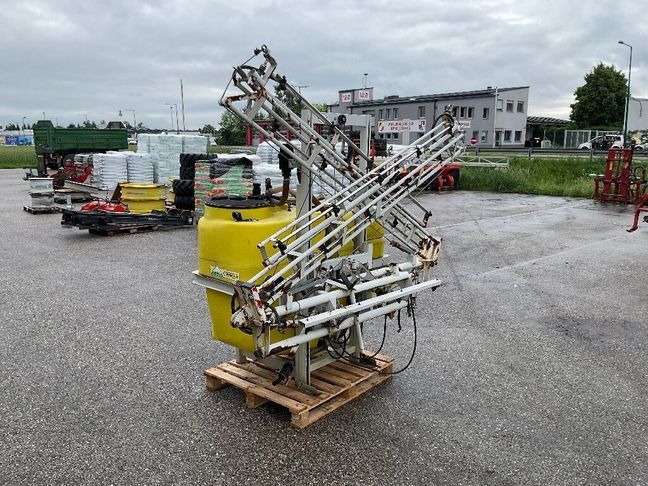 [3358-4291140-0_1.jpg]