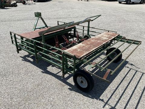 [3358-4291145-3.jpg]