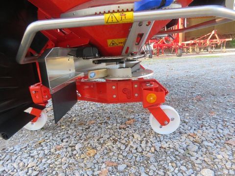 [3358-6406426-5.jpg]