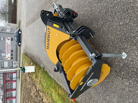 [3358-6480907-2.jpg]