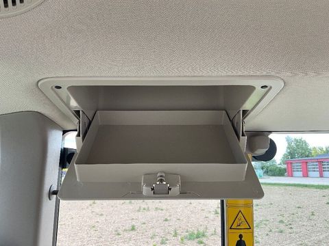 [3358-6487306-17.jpg]