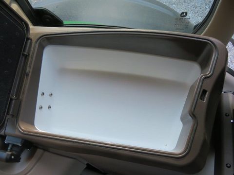 [3358-6652217-17.jpg]