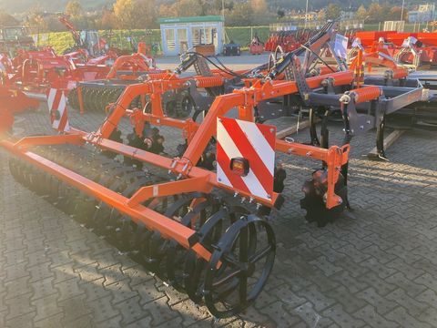 [3372-3337642-2.jpg]