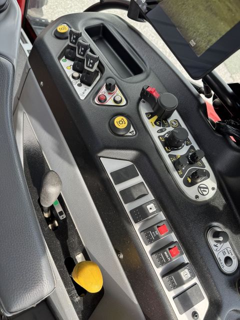 [3372-5850591-9.jpg]