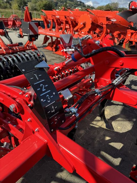 [3372-6099419-7.jpg]