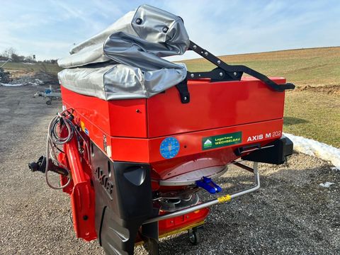 [3372-6757548-11.jpg]