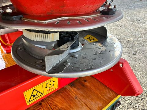 [3372-6757548-12.jpg]