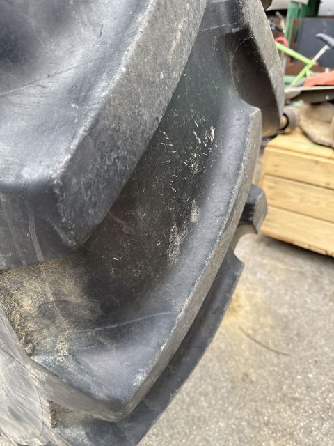 [3372-6765602-2.jpg]