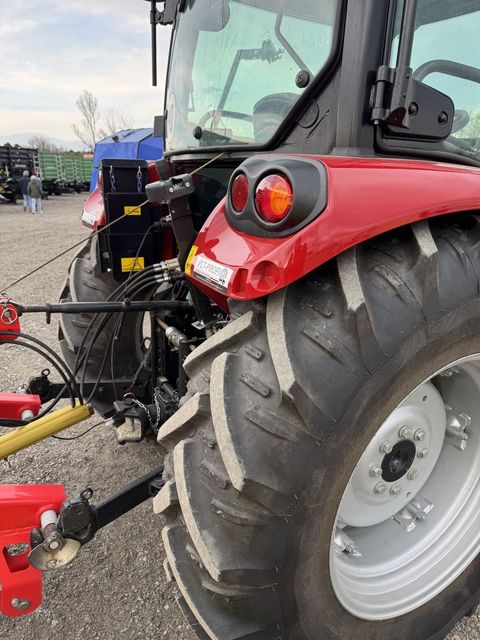 [3372-6891455-3.jpg]