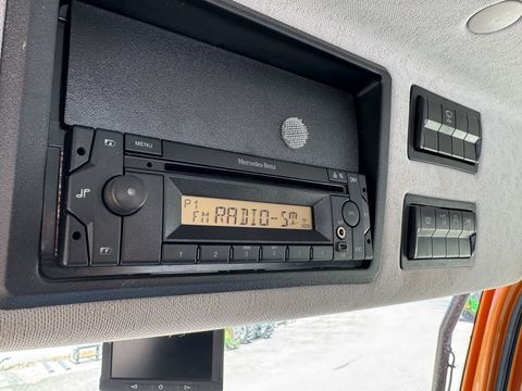 [3372-6891458-13.jpg]