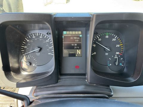 [3372-6891458-9.jpg]