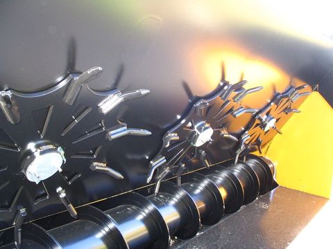 [3379-2282008-14.jpg]