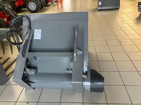 [3379-3651372-2.jpg]
