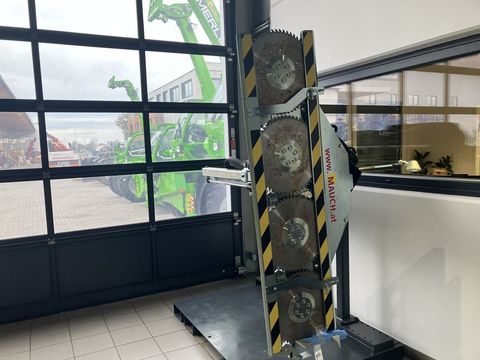 [3379-3881421-4.jpg]