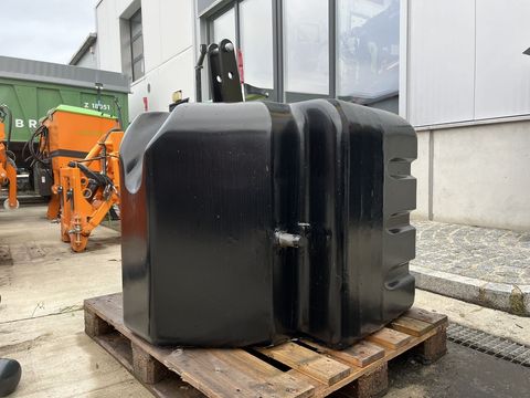 [3379-3945151-3.jpg]