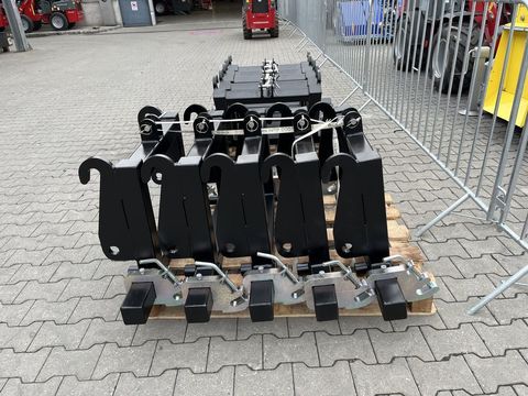 [3379-4135935-9.jpg]