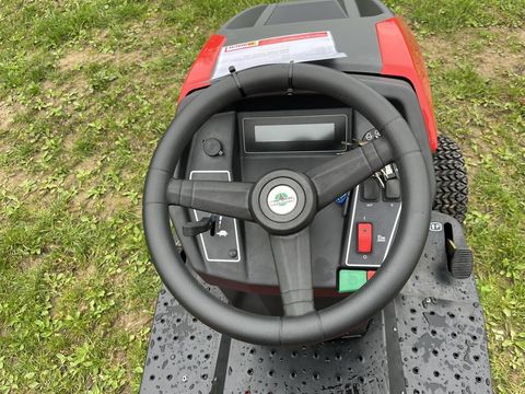 [3379-4189993-19.jpg]